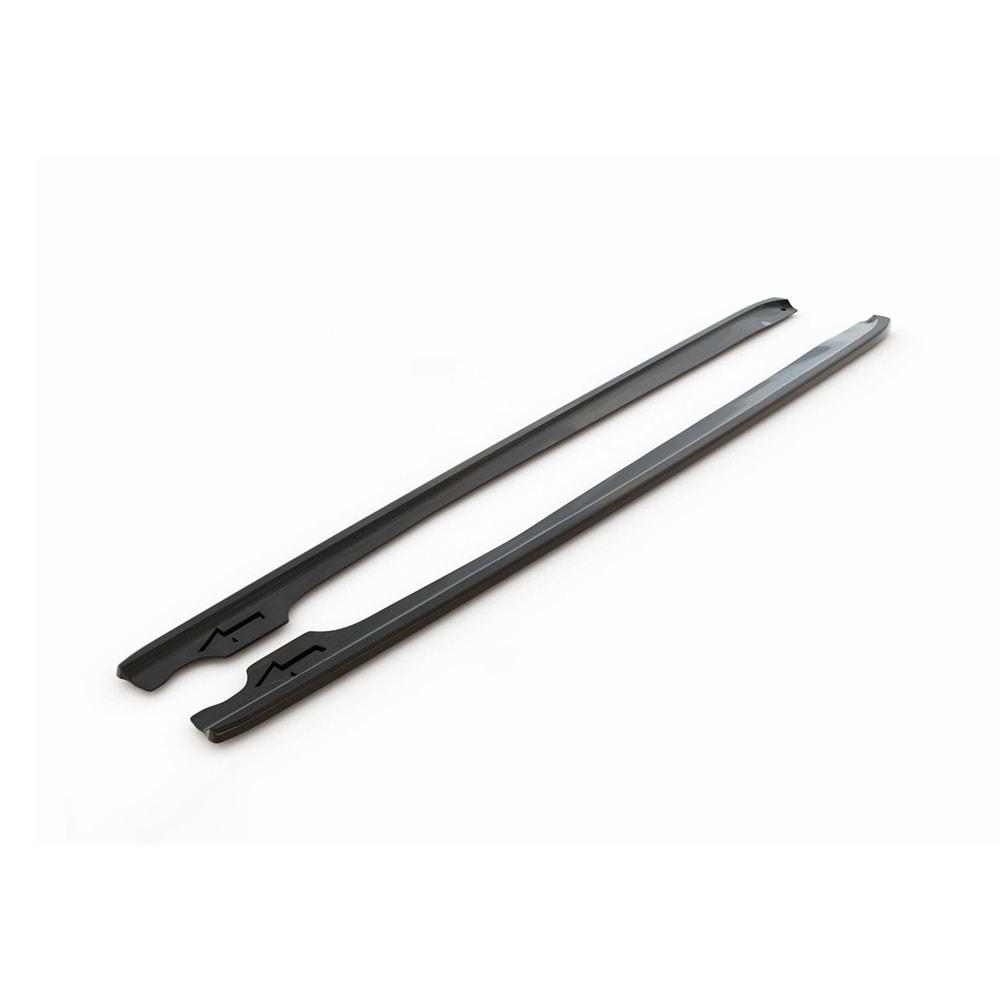 E46 MAX Side Skirt Lower Lip Piano Black Vacuum Plastic / 1997-2006