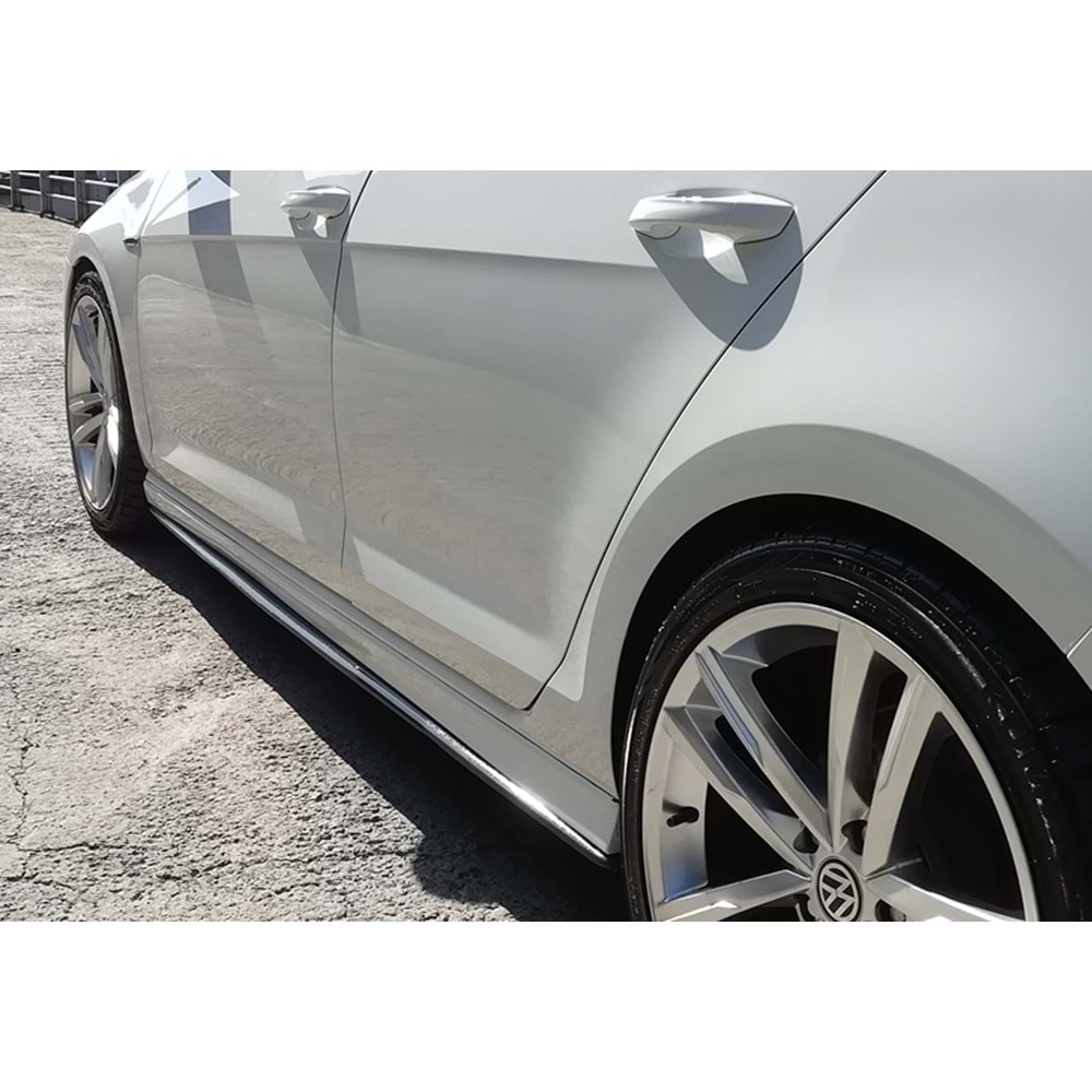 Golf 7 Side Skirt Lower Lip Piano Black Vacuum Plastic / 2012-2020