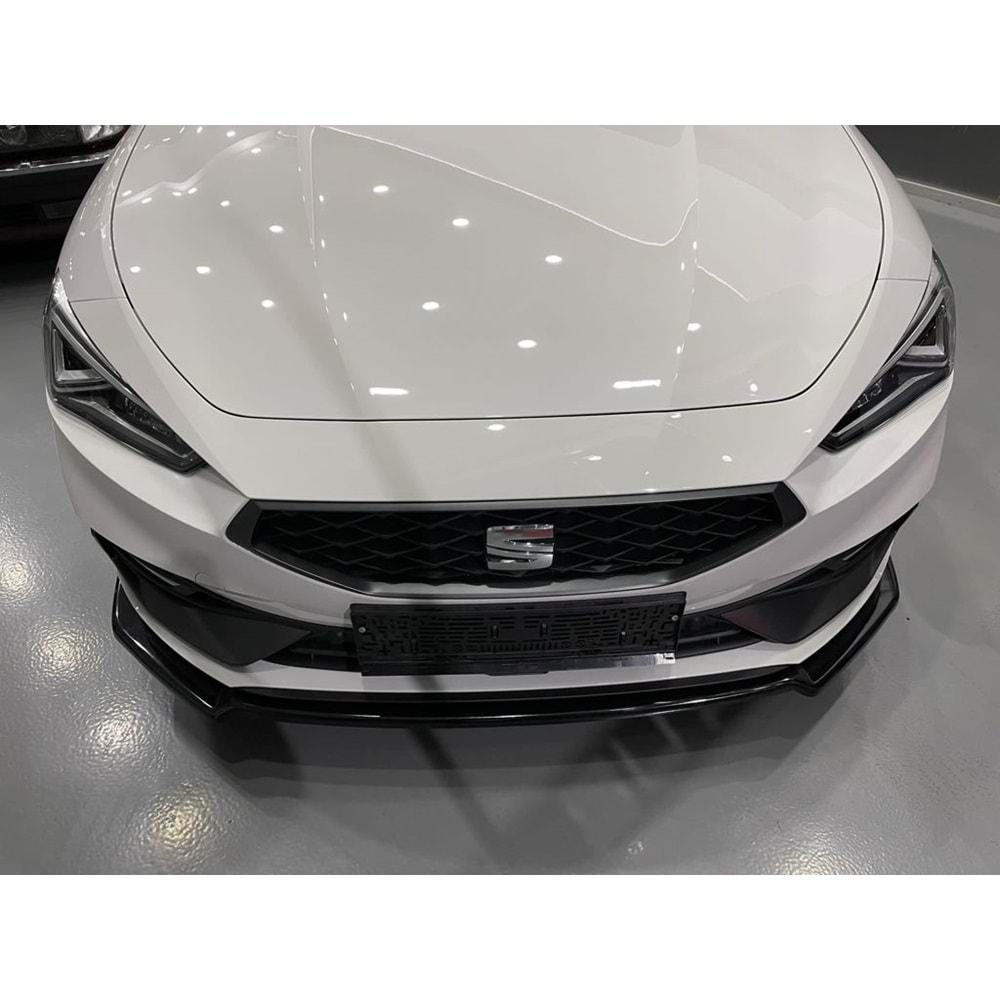 Leon Mk4 FR Max V4 Front Lip Piano Black Vacuum Plastic / 2020 - up