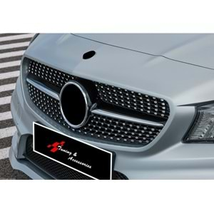 CLA C117 Diamond Front Grille ABS / 2016-2019 (Chrome + Piano Black)