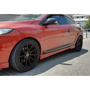 Megane 3 Sport Side Skirts Raw Surface Vacuum Plastic / 2008-2016