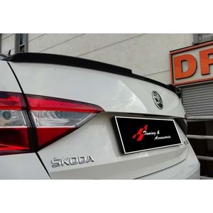 SuperB Mk3 Rear Trunk F80 Spoiler Raw Surface ABS / 2015 - up
