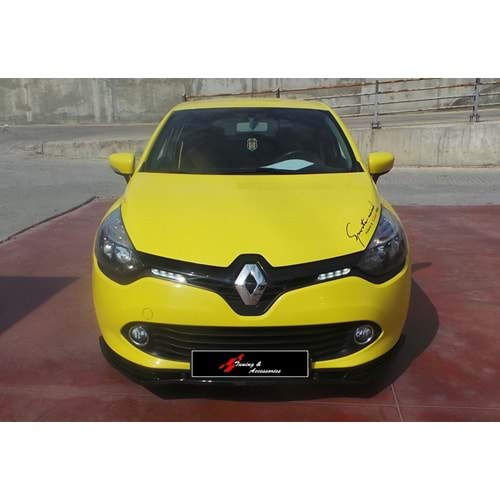 Clio 4 Front Lip Piano Black Vacuum Plastic / 2012-2019