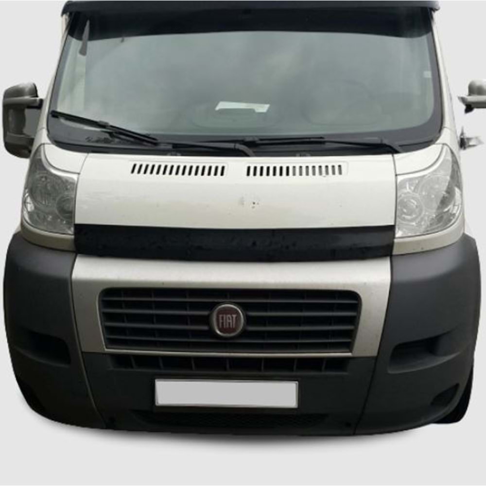 Jumper Hood Guard Piano Black ABS / 2014-up