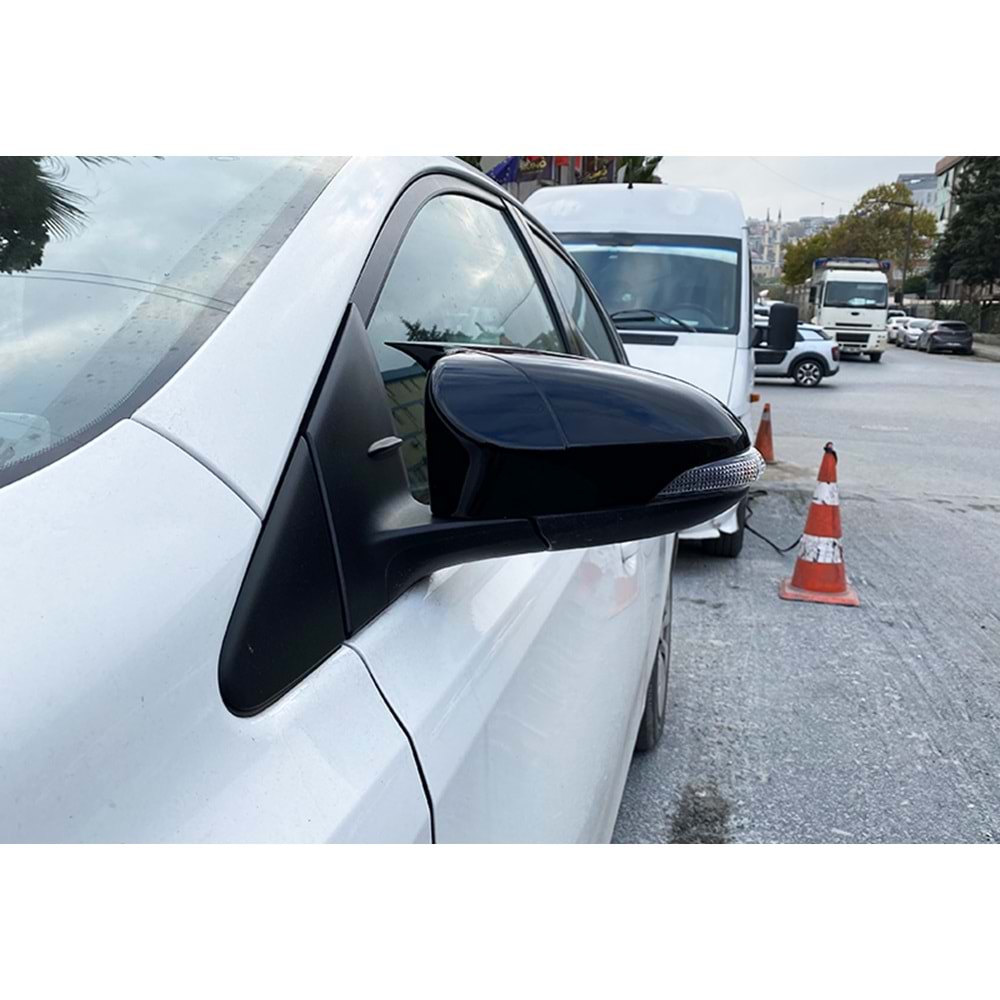 Avensis T270 Batman Mirror Cover Piano Black / 2015-2018