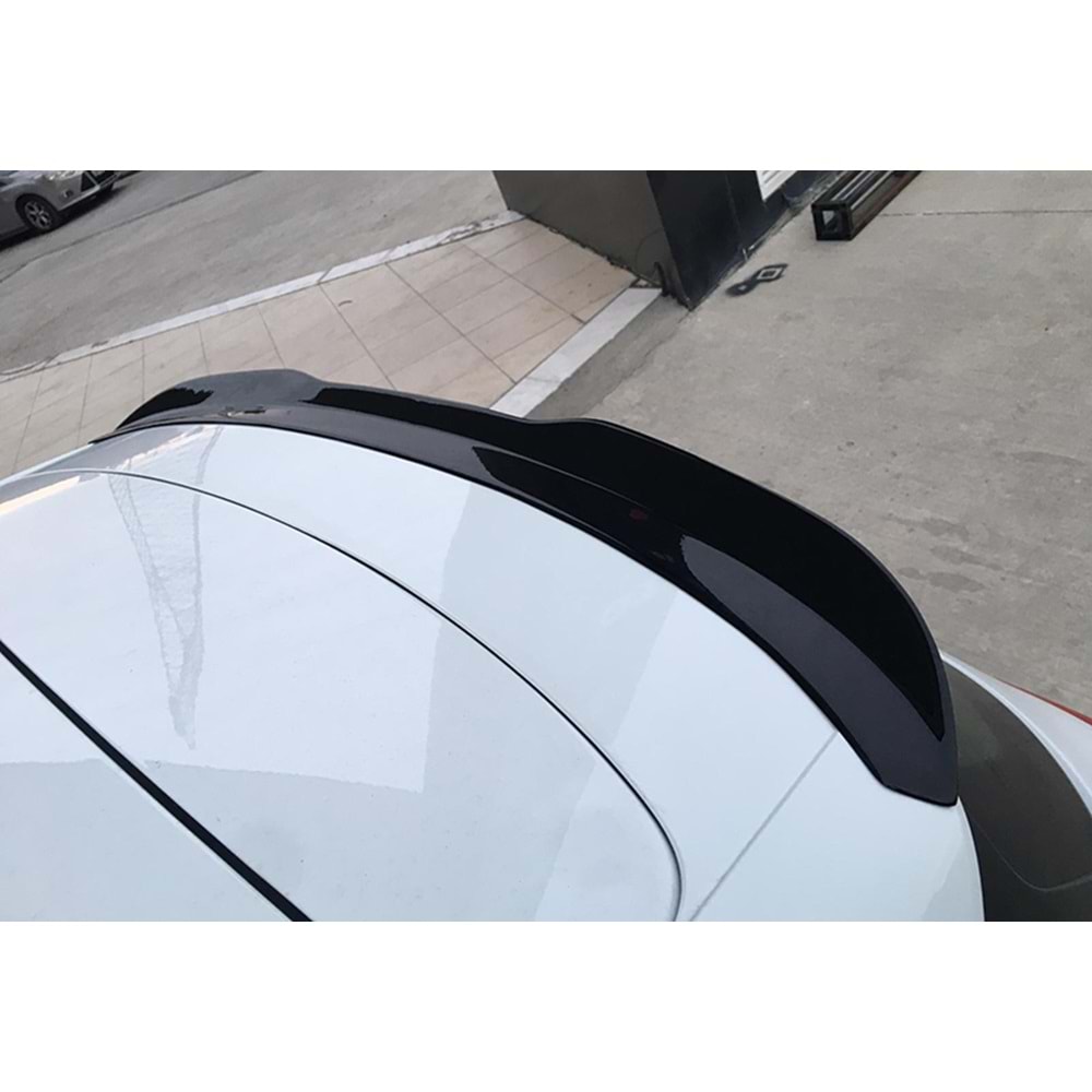 Clio 5 Max Rear Cap Spoiler Piano Black Vacuum Plastic / 2019 - up