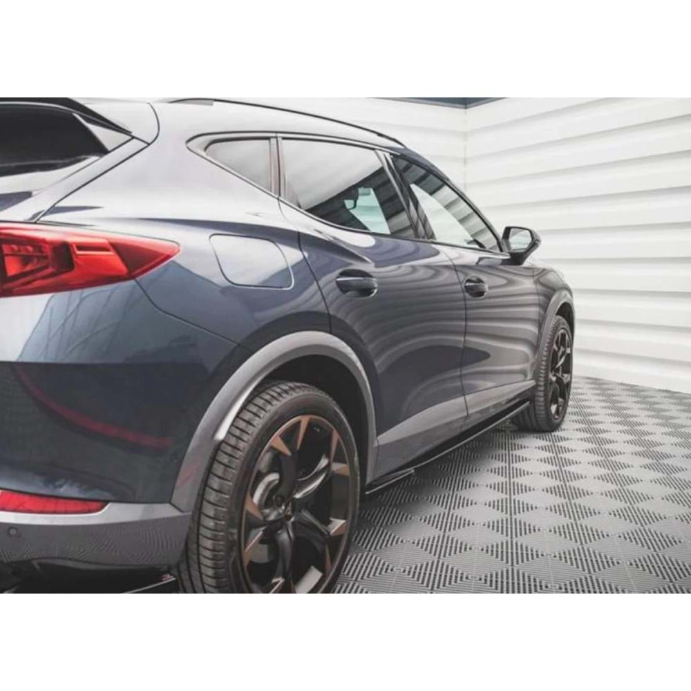 Cupra Formentor Max Side Skirt Lower Lip Piano Black Vacuum Plastic / 2021 -