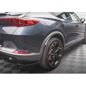 Cupra Formentor Max Rear Flaps Piano Black Vacuum Plastic / 2021 -