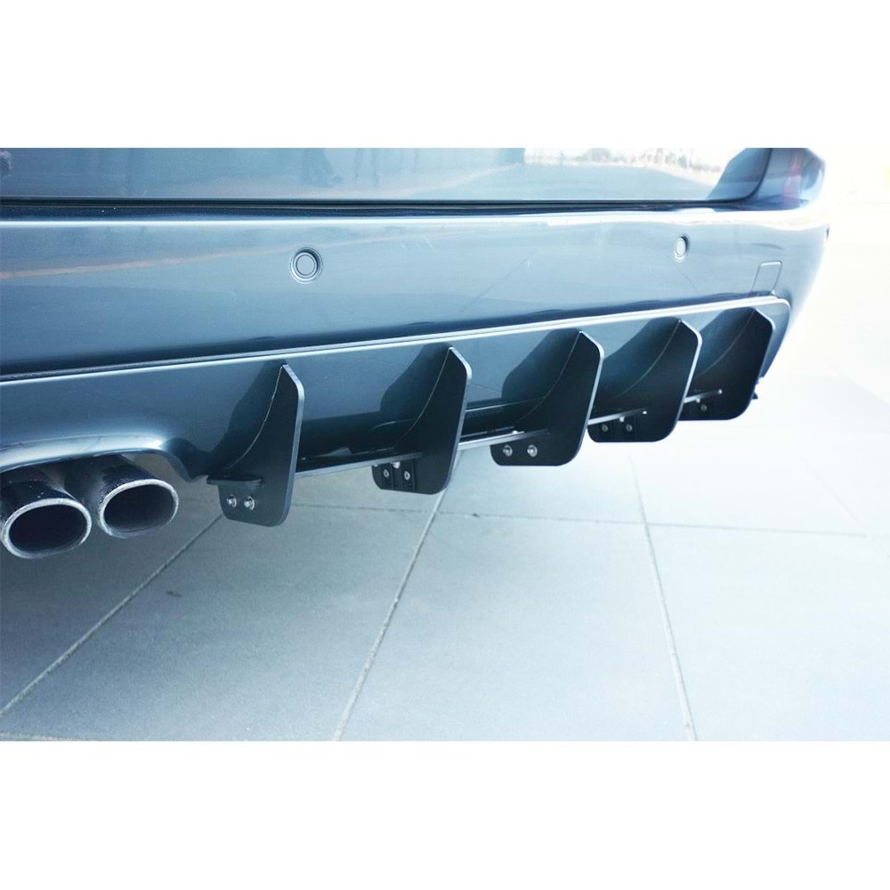 E60 / E61 MTech Max Rear Splitter Matte Black Vacuum Plastic / 2003-2010