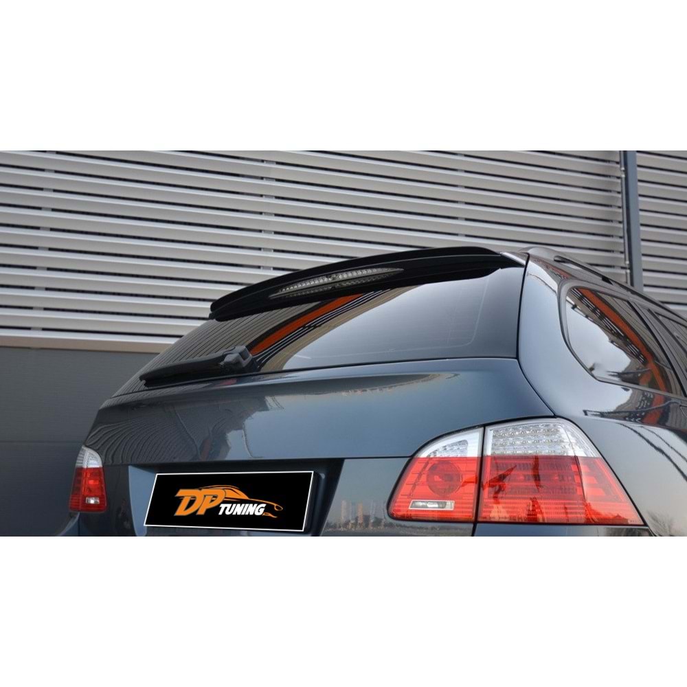 E61 Cap Spoiler Piano Black Vacuum Plastic / 2003-2010