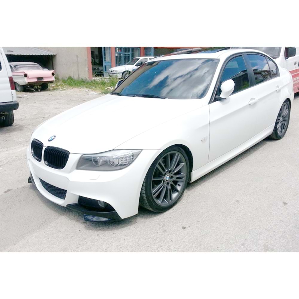E90 LCI M Technic Front Flaps Piano Black Vacuum Plastic / 2008-2011