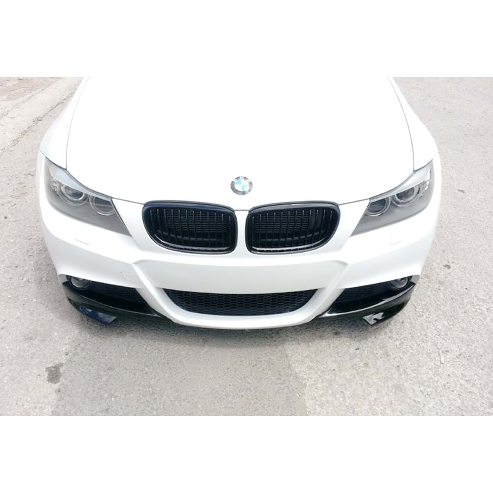 E90 LCI M Technic Front Flaps Piano Black Vacuum Plastic / 2008-2011