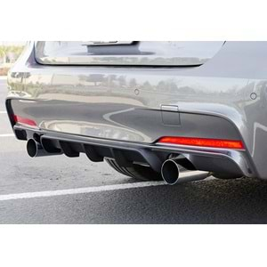 F30 M Performance Diffuser R+L Single Output Piano Black Vacuum Plastic / 2012-2018