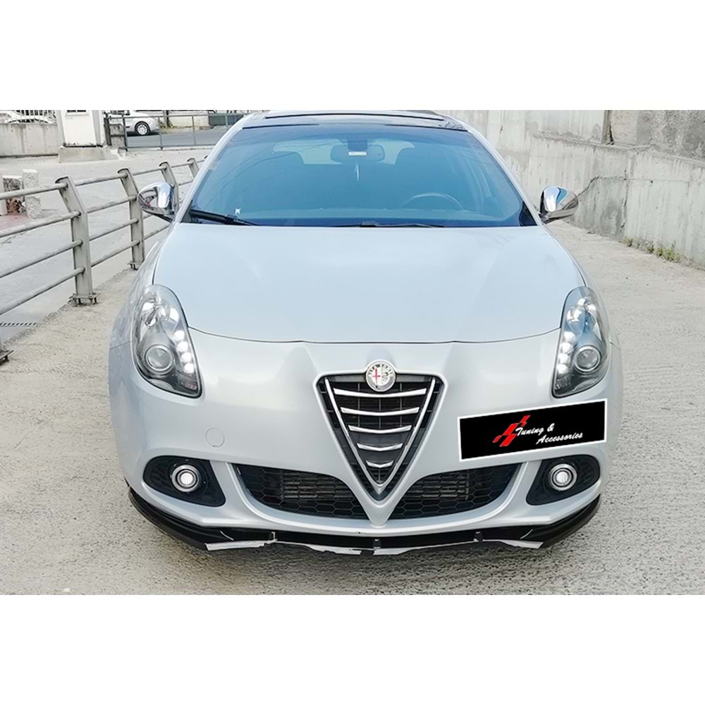 Guilietta Basic Front Lip Piano Black Vacuum Plastic / 2010-2020 (1 Piece)