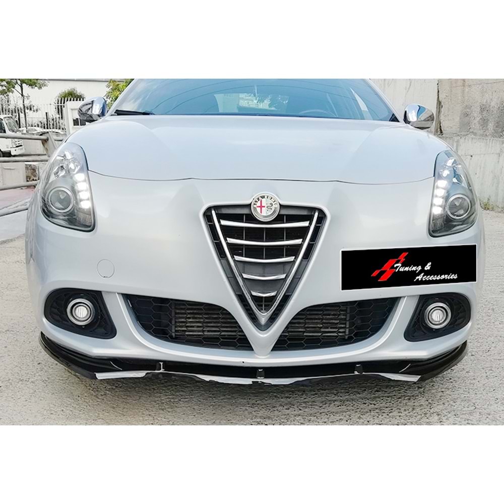 Guilietta Basic Front Lip Piano Black Vacuum Plastic / 2010-2020 (1 Piece)