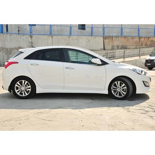 i30 Sport Side Skirts Raw Surface Vacuum Plastic / 2012-2017