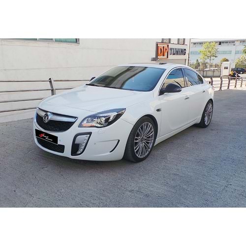 Insignia A OPC Line Side Skirts Raw Surface Vacuum Plastic / 2008-2017
