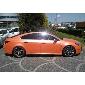 Insignia A OPC Side Skirts Raw Surface Vacuum Plastic / 2008-2017