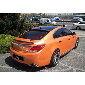 Insignia A OPC Side Skirts Raw Surface Vacuum Plastic / 2008-2017