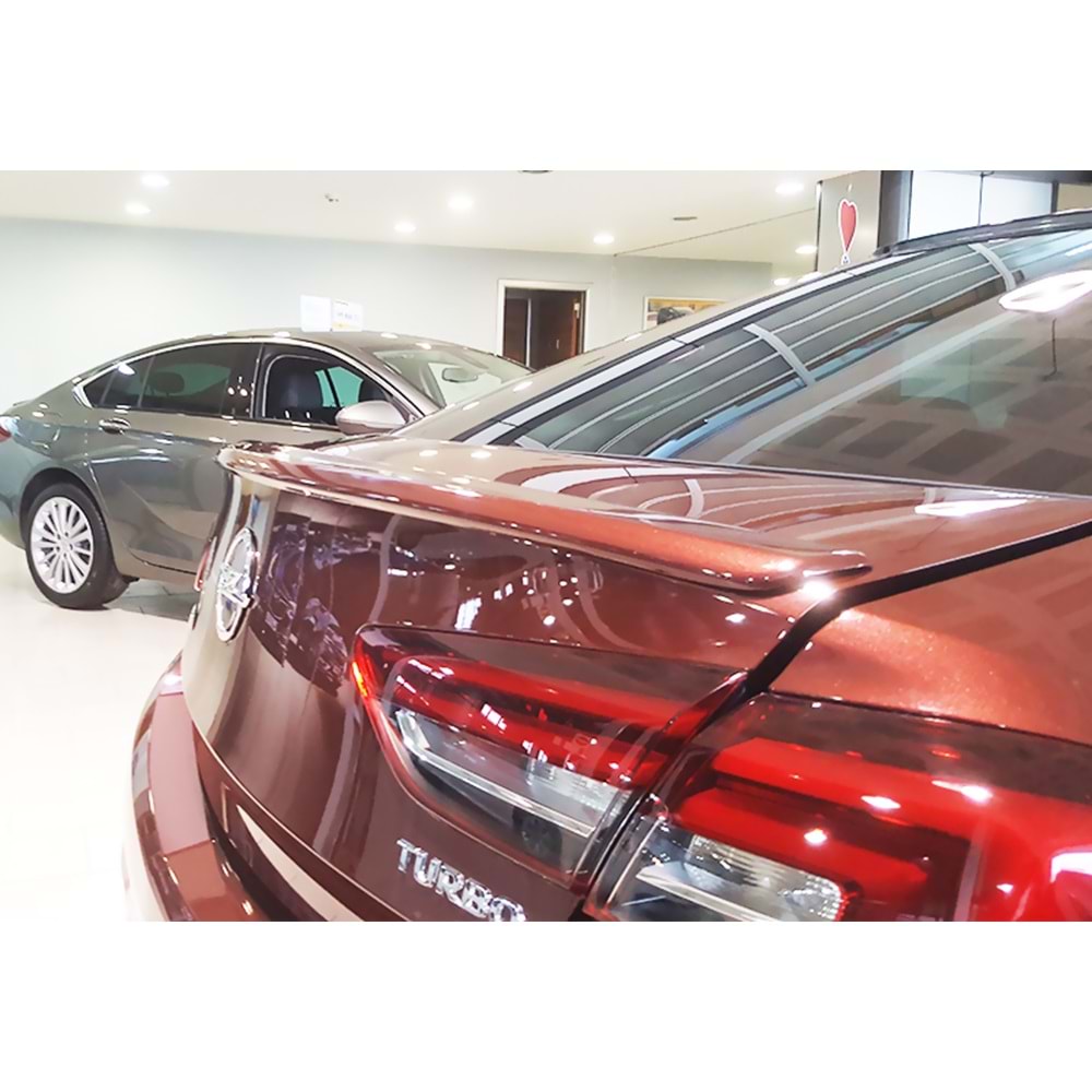 Insigna B Rear Trunk Spoiler Raw Vacuum Plastic / 2017 After