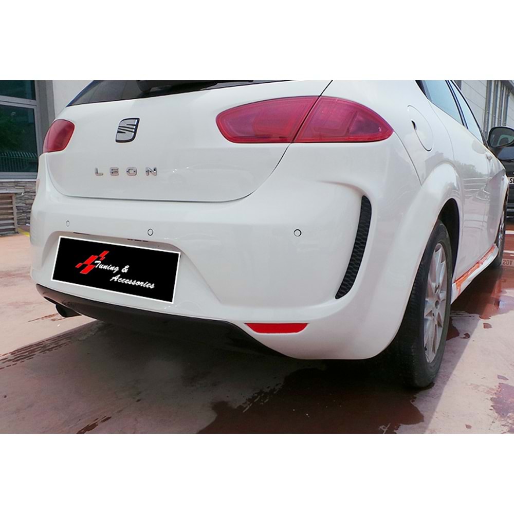 Leon Mk2 FL Cupra Rear Bumper Primer Painted Fiberglass / 2009-2012