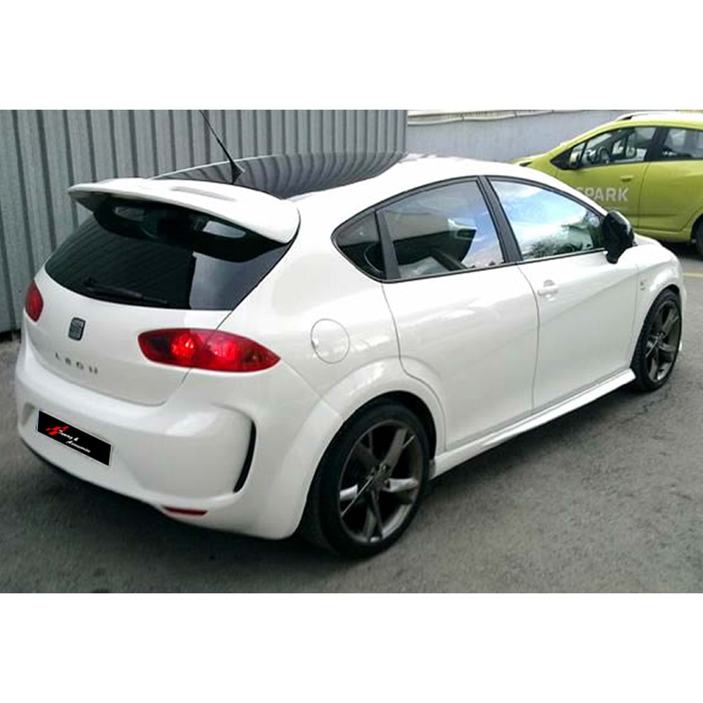 Leon MK2 Cupra Side Skirts Raw Surface Vacuum Plastic / 2005-2012