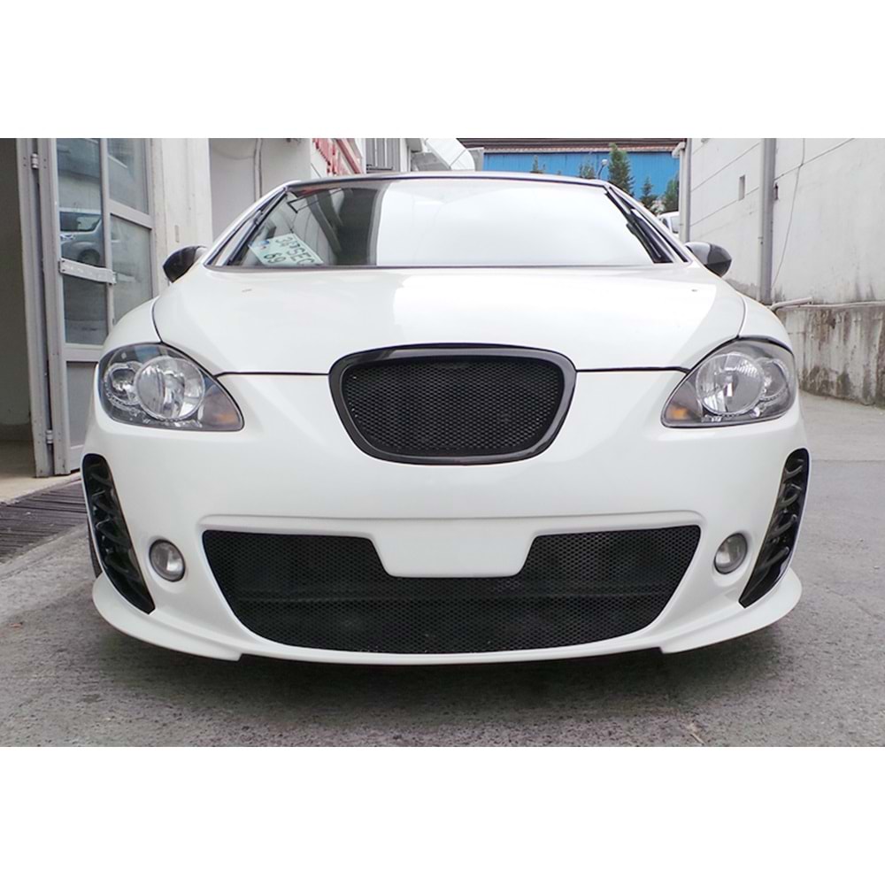 Leon Mk2.5 FL Cupra Front Bumper Primered Fiberglass Material / 2009-2012