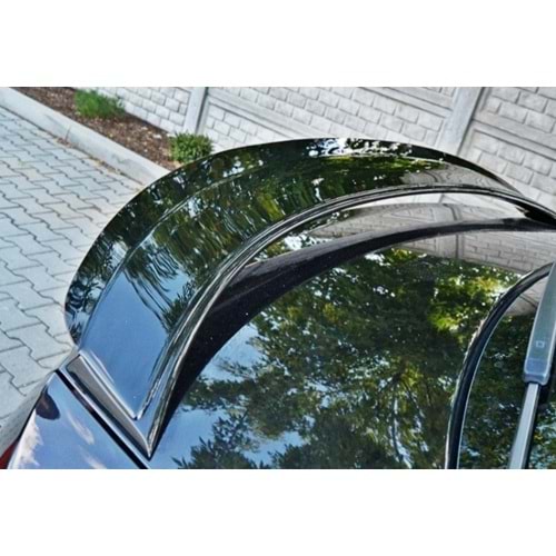 Octavia Mk3 RS Max Rear Trunk Cap Spoiler Piano Black Vacuum Plastic / 2013 - up