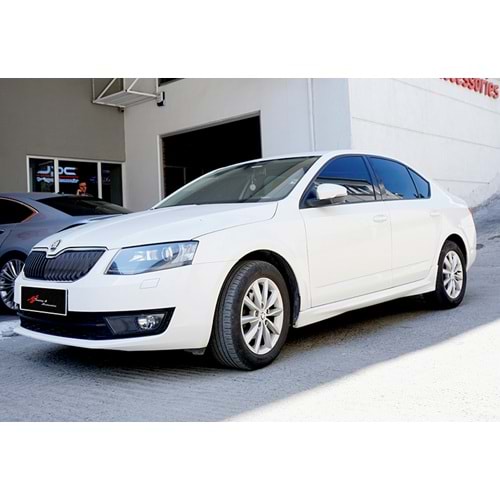 Octavia 3 RS Side Skirts Raw Surface Vacuum Plastic / 2013-2020