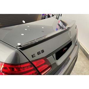 W212 Sedan Rear Trunk AMG Spoiler Piano Black ABS / 2009-2016